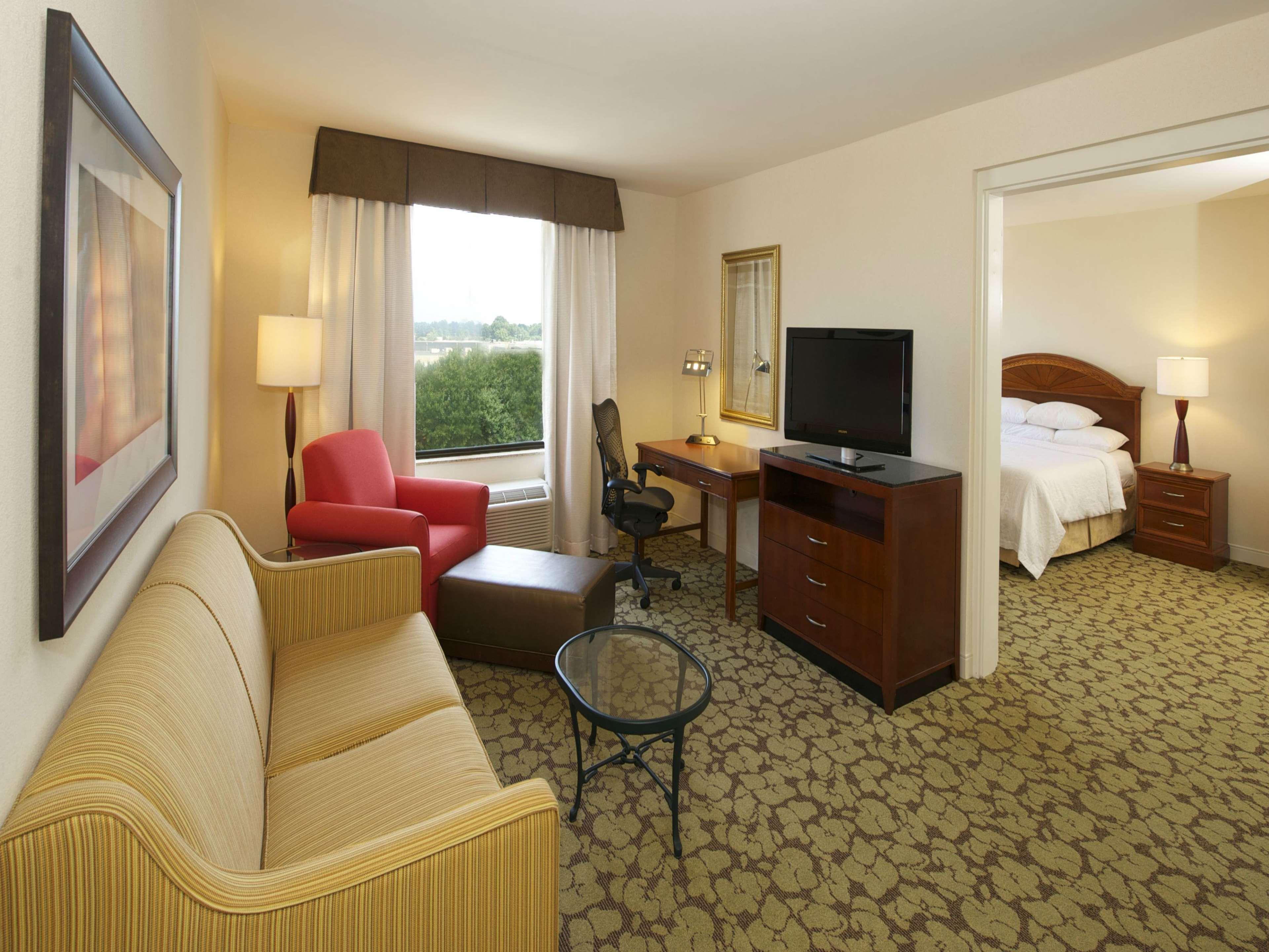 Hilton Garden Inn Virginia Beach Town Center Екстер'єр фото